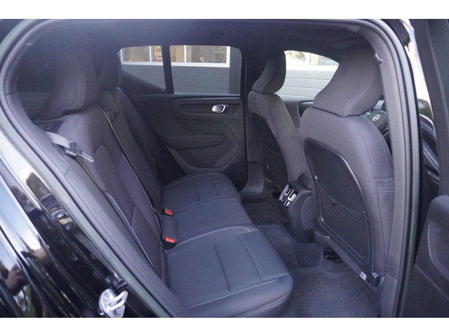 Volvo XC40 Recharge Ultimate Carplay/Elek.Pano.dak/Trekhaak/Cruise/Climate Control/Park.sensoren