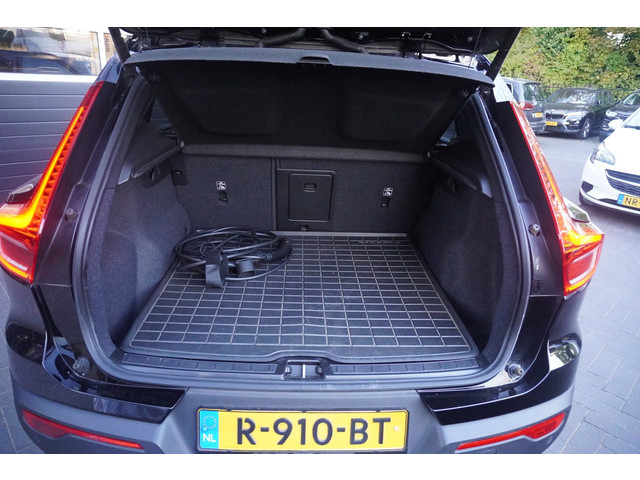 Foto 10 van Volvo XC40 Recharge Ultimate Carplay/Elek.Pano.dak/Trekhaak/Cruise/Climate Control/Park.sensoren