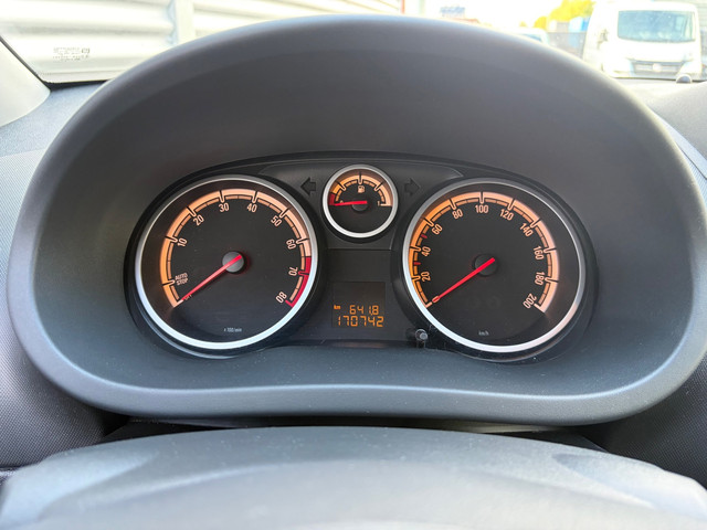 Foto 8 van Opel Corsa 1.4-16V Cosmo
