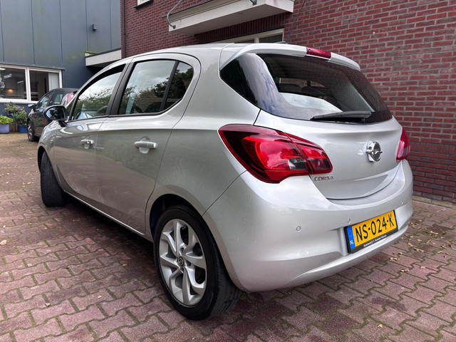 Foto 9 van Opel Corsa 1.4 Online Edition