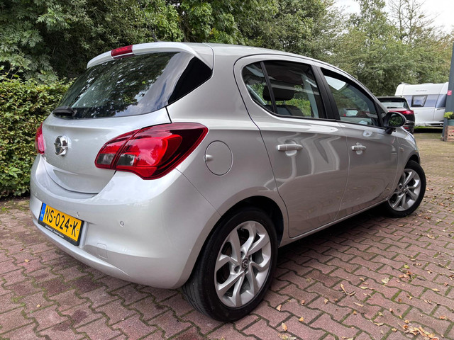 Foto 8 van Opel Corsa 1.4 Online Edition