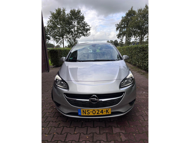 Foto 4 van Opel Corsa 1.4 Online Edition