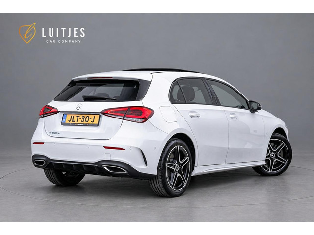 Foto 10 van Mercedes-Benz A-klasse 250e AMG Line Pano-dak|Sfeerverl.|Carplay|Camera|Widescreen