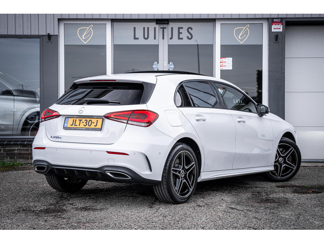 Foto 3 van Mercedes-Benz A-klasse 250e AMG Line Pano-dak|Sfeerverl.|Carplay|Camera|Widescreen
