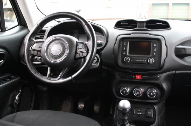 JEEP RENEGADE 1.6 E-Torq Night Eagle ll / NAP / Trekhaak / Navi / Airco