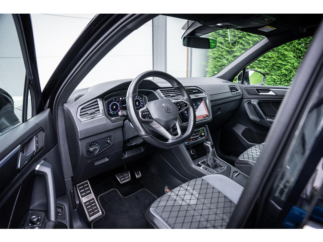 Foto 9 van Volkswagen Tiguan 1.4 TSI eHybrid R-Line Trekhaak|IQ.Light|Camera|ACC|Carplay|20''