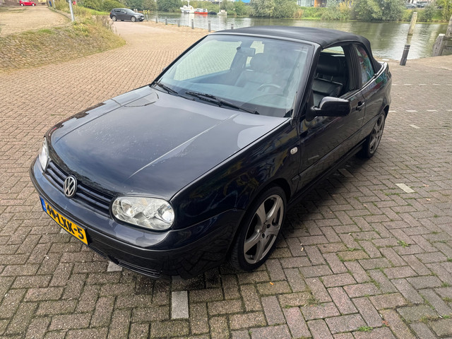 Foto 3 van Volkswagen Golf Cabriolet 1.6 leer CarPlay stereo 17 inch velgen nette linnen dak apk juli 2027 leuk