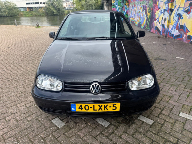 Foto 2 van Volkswagen Golf Cabriolet 1.6 leer CarPlay stereo 17 inch velgen nette linnen dak apk juli 2027 leuk