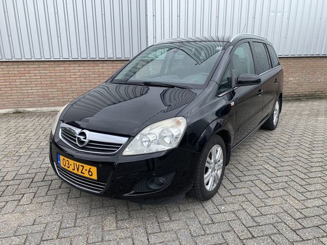 Foto 6 van Opel Zafira 1.8 Cosmo APK/ NAP/ Airco