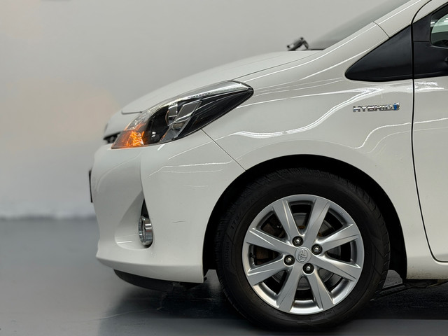 Foto 4 van Toyota Yaris 1.5 Full Hybrid Aspiration Camera Nieuwe APK + Beurt