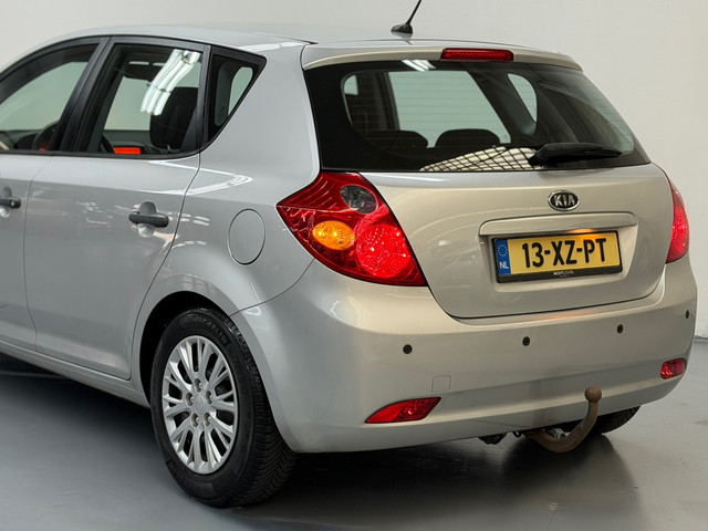 Foto 8 van Kia Cee'd 1.6 X-tra Airco Trekhaak Nieuwe Apk