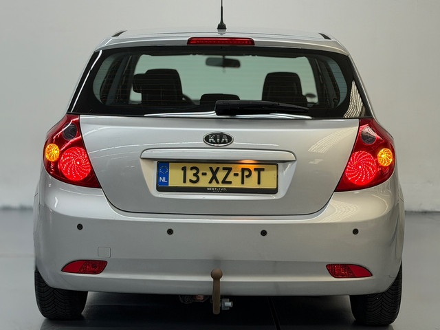 Foto 10 van Kia Cee'd 1.6 X-tra Airco Trekhaak Nieuwe Apk