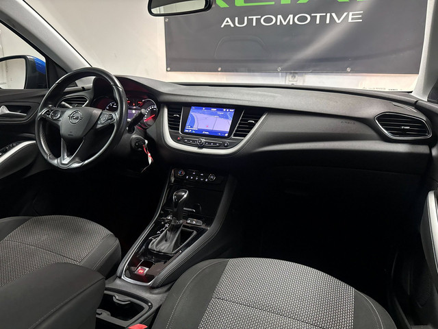 Foto 3 van Opel Grandland X 1.2 Turbo Online Edition - Navi - Carplay - Camera - Lane Assist - Cruise - APK 202