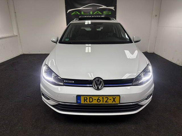 Foto 10 van Volkswagen Golf Variant 1.5 TSI Comfortline Business - Navi - Virtual Dash - Pano - Lane Assist - Cr