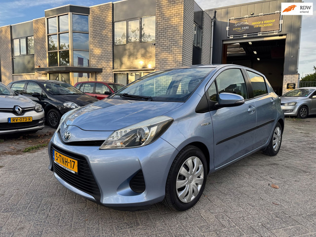 Toyota Yaris 1.5 Full Hybrid Aspiration Clima Navi