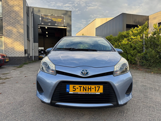 Foto 7 van Toyota Yaris 1.5 Full Hybrid Aspiration Clima Navi
