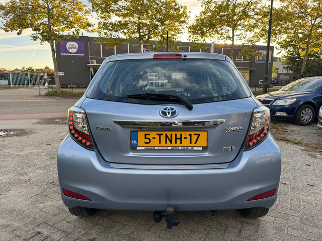 Foto 6 van Toyota Yaris 1.5 Full Hybrid Aspiration Clima Navi