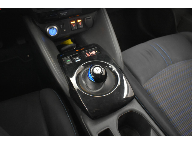Foto 6 van Nissan Leaf Acenta 40 kWh 360° Camera (bj 2018, automaat)