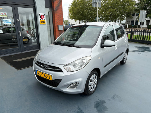 Foto 10 van Hyundai I10 1.2 Plus AIRCO RADIO CD/AUX/USB