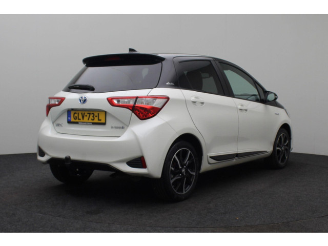 Foto 6 van Toyota Yaris 1.5 Hybrid Y20 Gold Edition 2018 | Trekhaak | Airco | Stoelverwarming | Cruise Control
