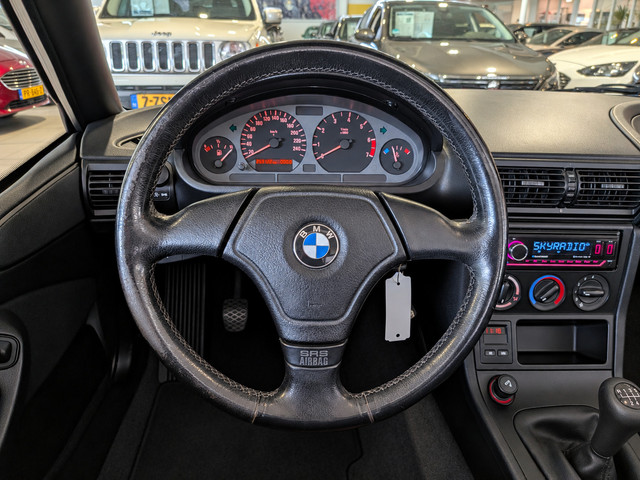 Foto 8 van BMW Z3 Roadster 1.8 NAP, Stuurbekrachtiging (bj 1996)
