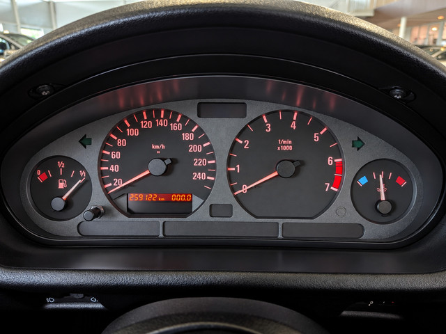 Foto 9 van BMW Z3 Roadster 1.8 NAP, Stuurbekrachtiging (bj 1996)