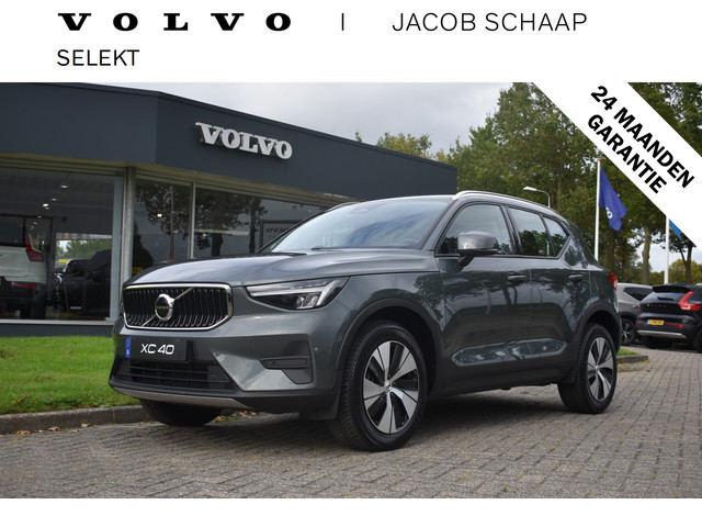 Foto 2 van Volvo XC40 B3 Core | Leder |  ACC | Stoel stuurwiel verwarmd | Camera + PDC |