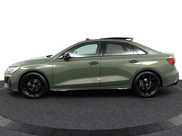 Foto 4 van Audi A3 Limousine 35 TFSI S edition | S-Line | Panoramadak | Sonos | RS-Velgen | Carplay | Stoelverw