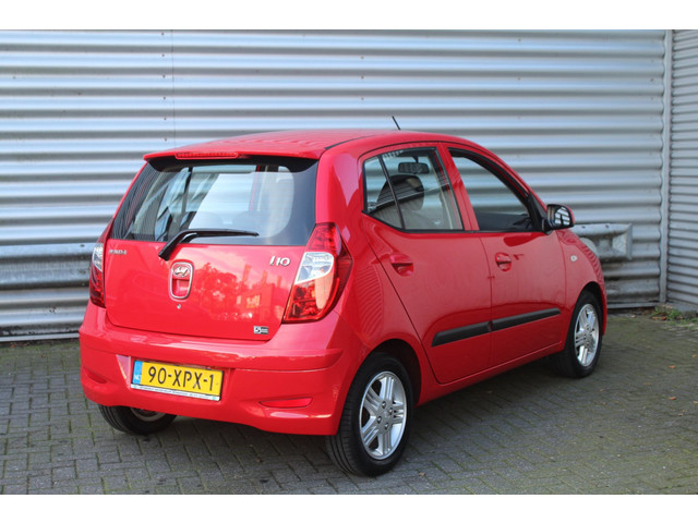 Foto 9 van Hyundai I10 1.1 69pk i-Drive Cool NL-Auto NAP 1e Eigenaar