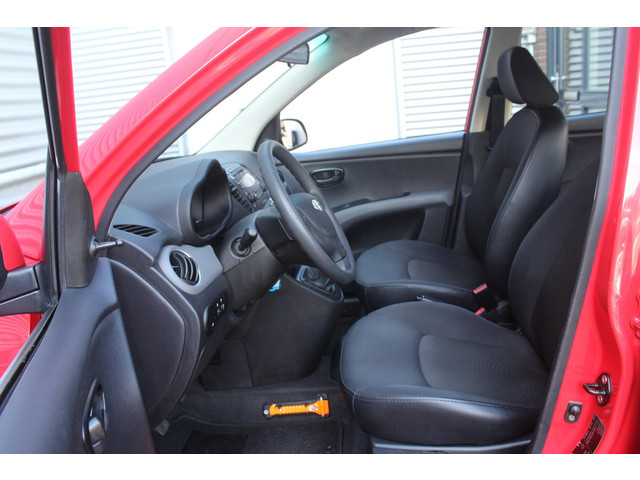 Foto 5 van Hyundai I10 1.1 69pk i-Drive Cool NL-Auto NAP 1e Eigenaar