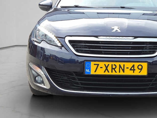Foto 8 van Peugeot 308 1.2 e-THP Blue Lease Premium