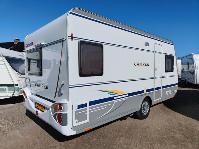Foto 10 van Dethleffs Camper 450 DB Mover Lengtebed Zit Unico