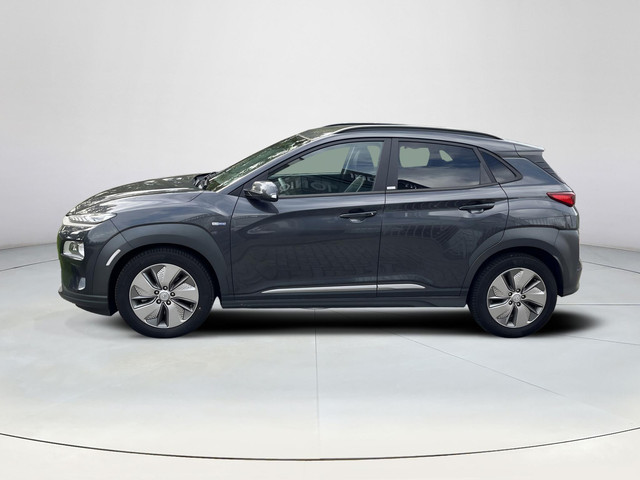 Foto 10 van Hyundai Kona EV Premium 64 kWh | Rijklaarprijs! | 3 jaar garantie | Meest luxe uitvoering |
