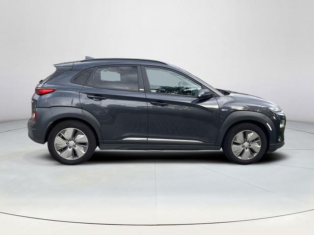 Foto 6 van Hyundai Kona EV Premium 64 kWh | Rijklaarprijs! | 3 jaar garantie | Meest luxe uitvoering |