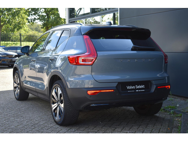 Foto 10 van Volvo XC40 Recharge Plus 70 kWh l Adaptieve cruise control l Elektrische achterklep l BLIS l Keyless