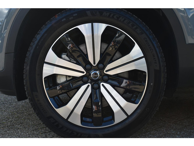 Foto 3 van Volvo XC40 Recharge Plus 70 kWh l Adaptieve cruise control l Elektrische achterklep l BLIS l Keyless