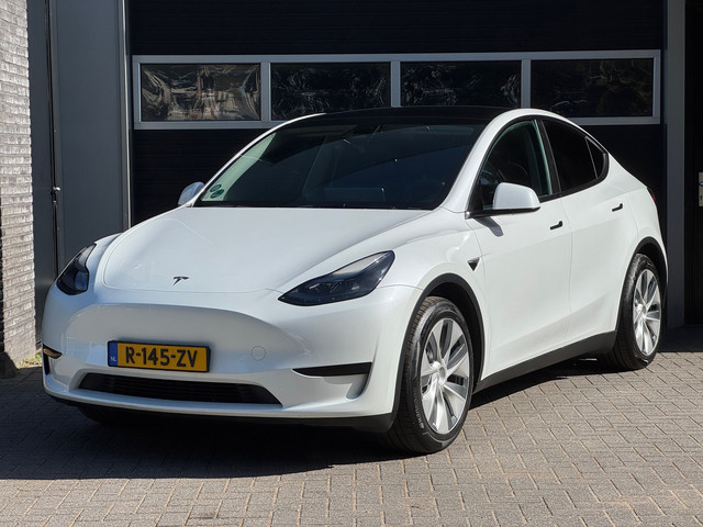 Foto 3 van Tesla Model Y RWD 58 kWh Pano, Auto Pilot, Camera, 4x Stoelverwarming, NAP