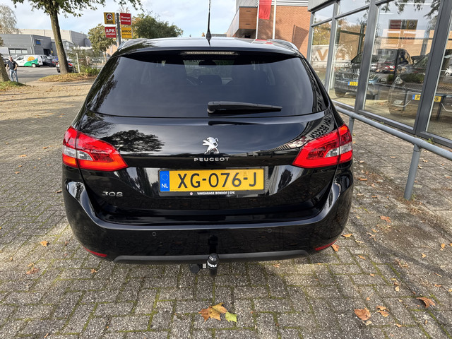 Foto 5 van Peugeot 308 SW 1.2 PureTech Blue Lease Executive PANO-TREKHAAK-CLIMA-LED