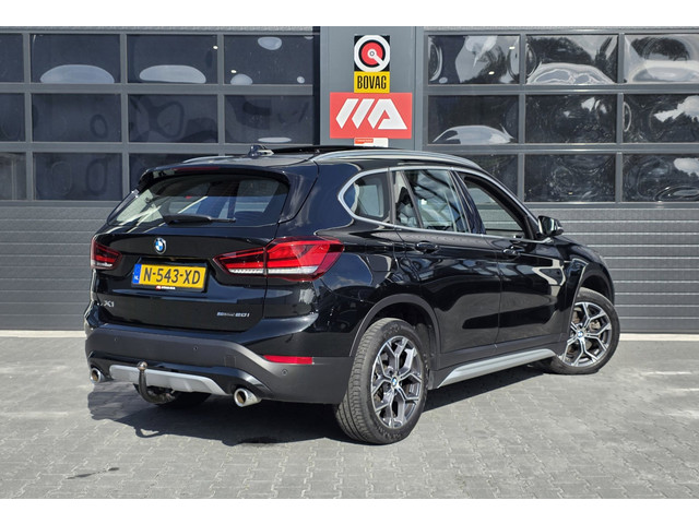 Foto 9 van BMW X1 SDrive20i Business Edition Plus | PANO | LEDER | TREKHAAK | NAP | 1E EIGENAAR