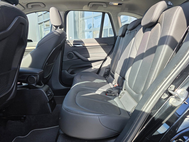 Foto 4 van BMW X1 SDrive20i Business Edition Plus | PANO | LEDER | TREKHAAK | NAP | 1E EIGENAAR
