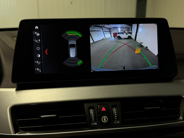Foto 10 van BMW X1 SDrive18i Executive Edition (M-SPORT, LED, HUD, CAMERA,TREKHAAK)