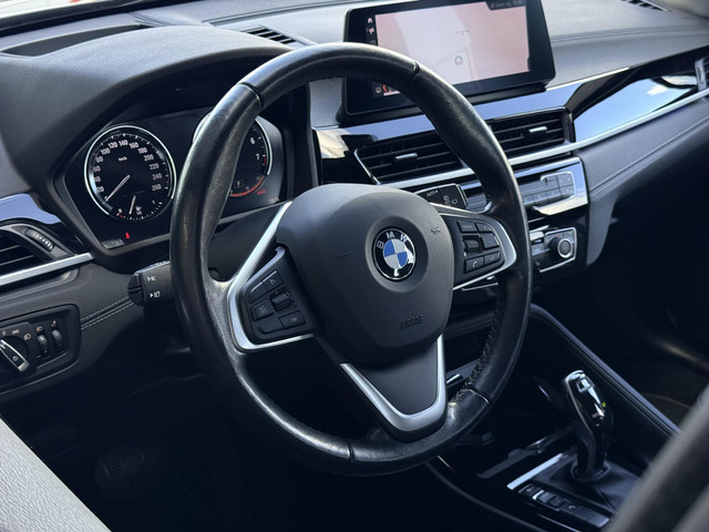 Foto 6 van BMW X1 sDrive20i High Executive M-PAKKET | CARPLAY | CAMERA | LED