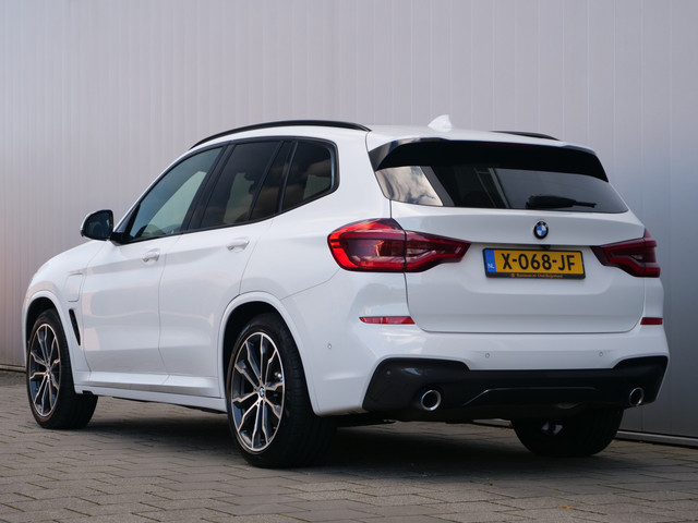 Foto 10 van BMW X3 xDrive30e High Executive 292 Pk Automaat M-Pakket / Navi / DAB / Apple Carplay / 360 camera /
