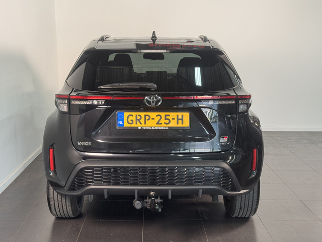 Foto 10 van Toyota Yaris Cross 1.5 Hybrid 130 GR SPORT | Trekhaak | Blind Spot Monitor | Dealer onderhouden |