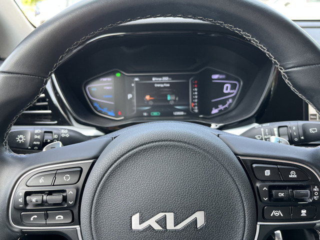 Foto 3 van Kia Niro 1.6 GDi Hybrid DynamicLine Trekhaak Incl. Beurt