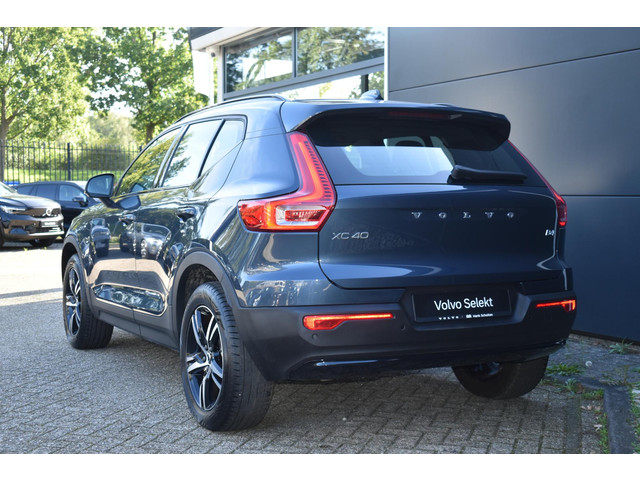Foto 9 van Volvo XC40 B4 Plus Dark | Trekhaak | Verwarmbare voorstoelen, voorruit en stuurwiel | Premium audio