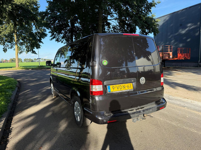 Foto 2 van Volkswagen Transporter 1.9 TDI 300 T800 Budgetline DUBBEL CABINE