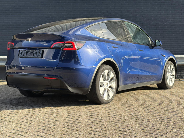 Tesla Model Y Long Range AWD 75 kWh € 23.000,- NETTO!