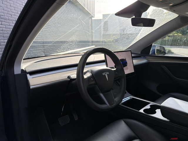 Foto 2 van Tesla Model Y Long Range AWD 75 kWh € 23.000,- NETTO!