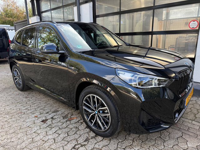 Foto 2 van BMW X1 XDrive23i *M-Pakket*Pano*Pdc*Vol opties*